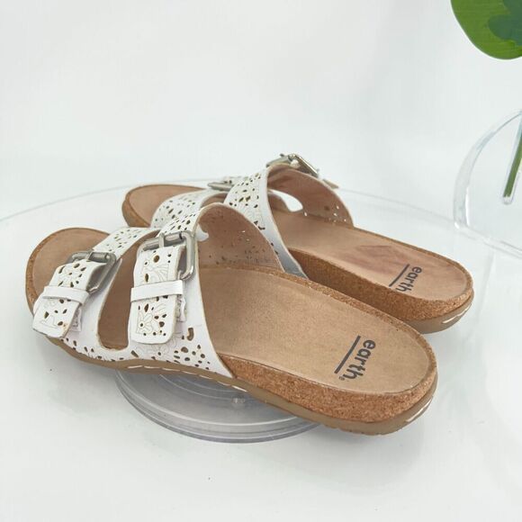 Earth Women's Sand Antigua Sandal Size 7 Low Wedge Slide White Straps Buckle - Picture 6 of 12